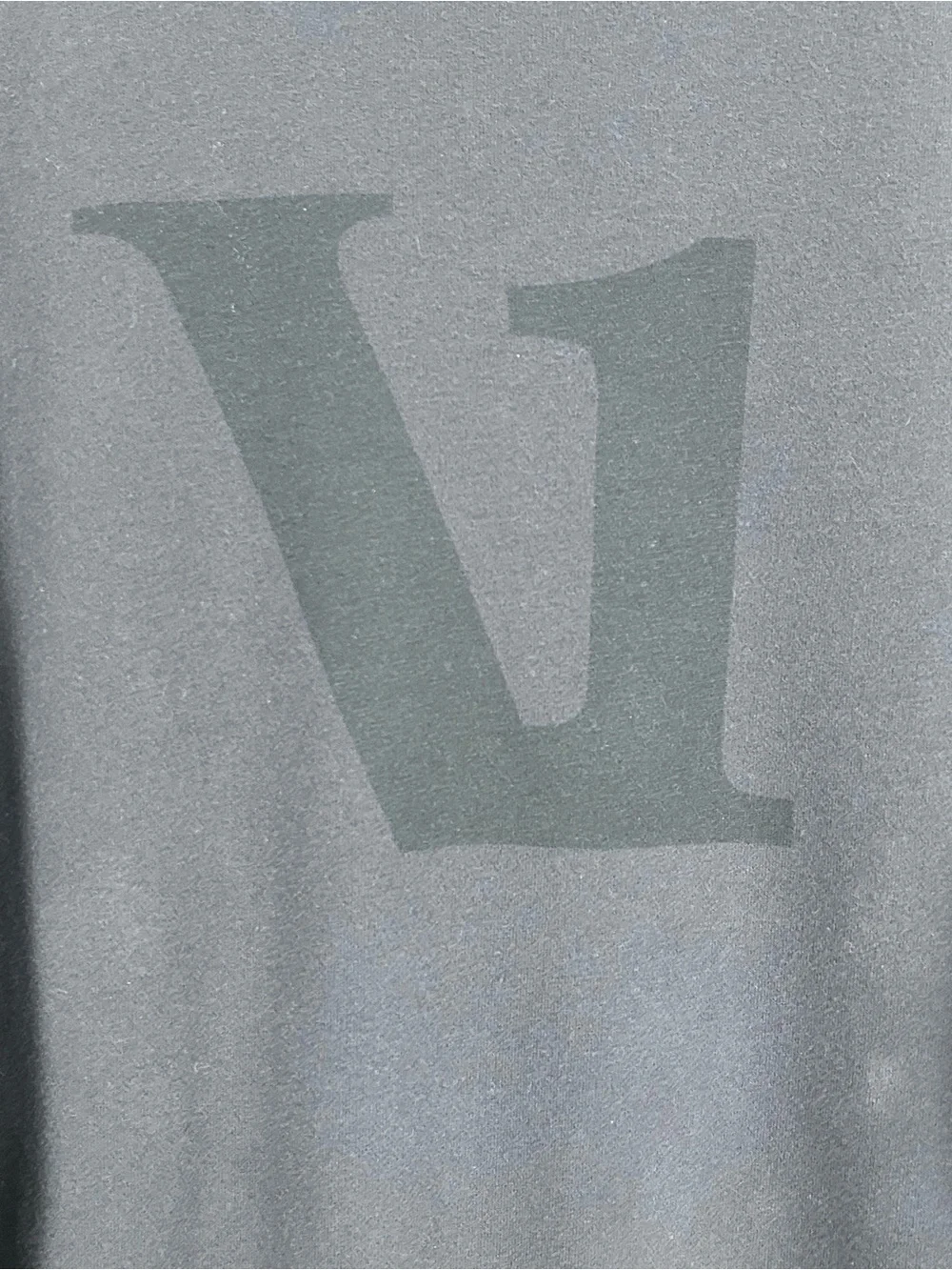 Vuori Men's Logo Front Encinitas Crew Neck Pullover Sweatshirt Size S; Casual